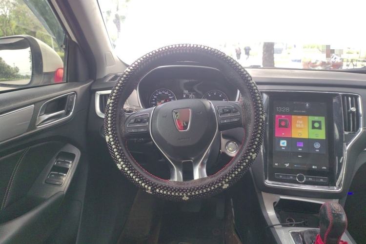Used Roewe RX5 2019 20T Two-Wheel Drive Automatic 4G Connected Platinum Edition Steering Wheel
