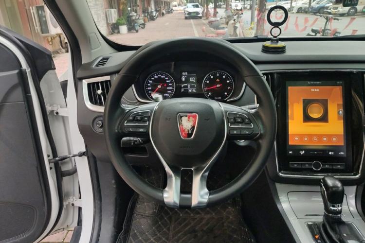 Used Roewe RX5 2019 20T Two-Wheel Drive Automatic 4G Connected Platinum Edition Steering Wheel