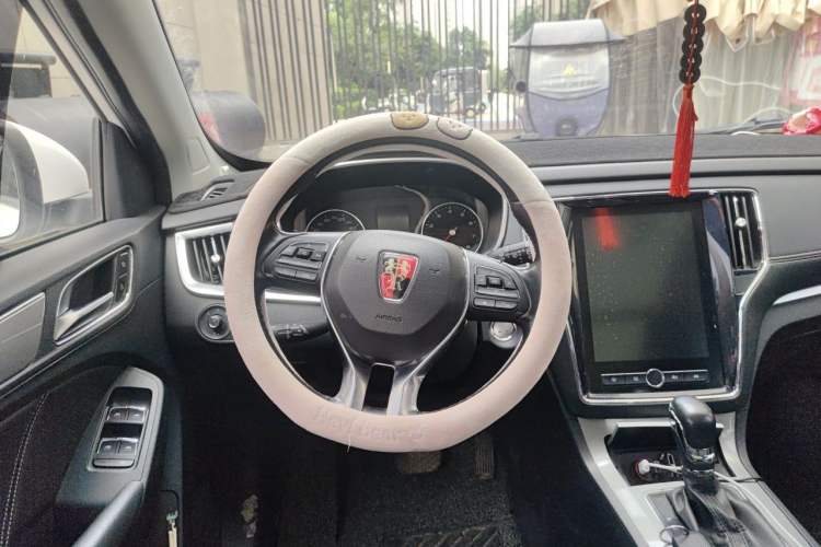 Used Roewe RX5 2019 20T Two-Wheel Drive Automatic 4G Connected Platinum Edition Steering Wheel