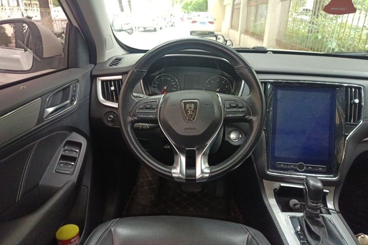 Used Roewe RX5 2019 20T Two-Wheel Drive Automatic 4G Connected Platinum Edition Steering Wheel