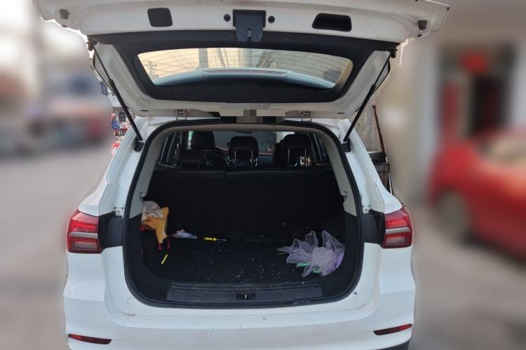 Used Roewe RX5 2019 20T Two-Wheel Drive Automatic Ali Smart Connectivity Platinum Edition Trunk