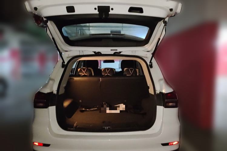Used Roewe RX5 2019 20T Two-Wheel Drive Manual 4G Connect Platinum Edition Trunk