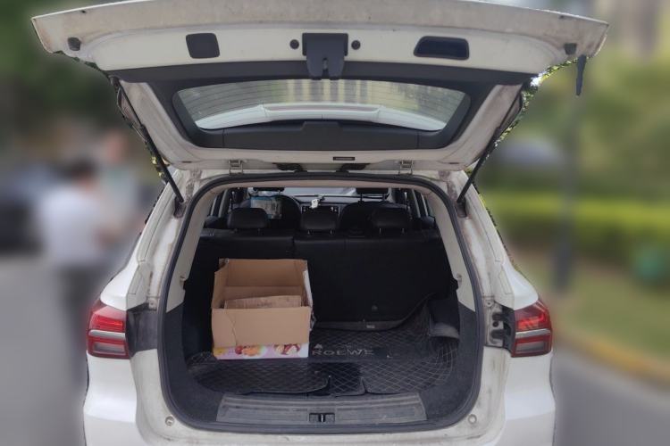 Used Roewe RX5 2019 20T Two-Wheel Drive Manual 4G Connect Platinum Edition Trunk