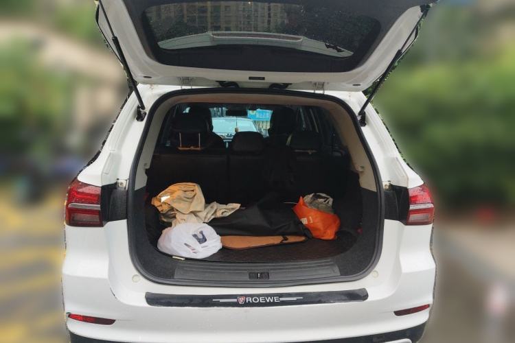 Used Roewe RX5 2019 20T Two-Wheel Drive Manual 4G Connect Platinum Edition Trunk