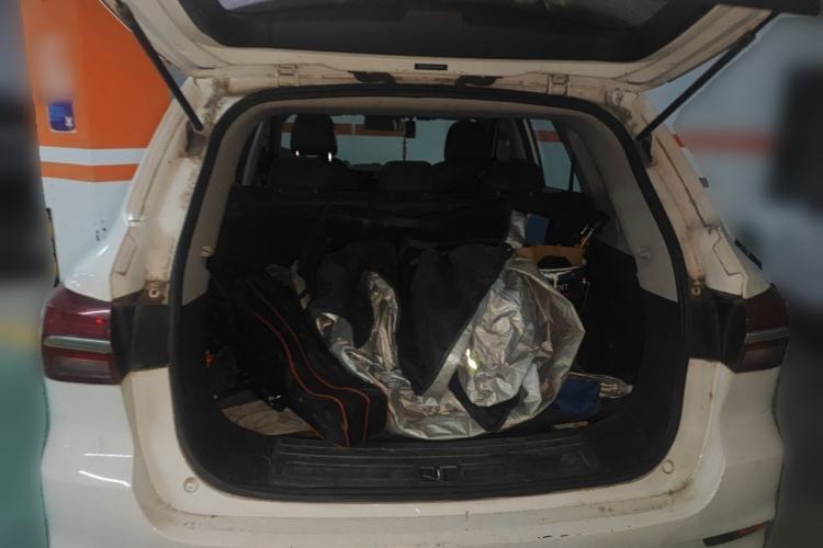 Used Roewe RX5 2019 20T Two-Wheel Drive Manual 4G Connect Platinum Edition Trunk