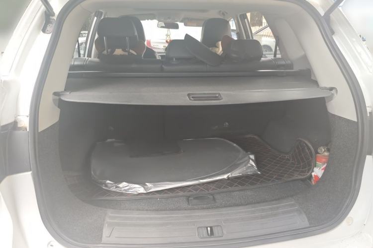 Used Roewe RX5 2019 20T Two-Wheel Drive Automatic 4G Connected Platinum Edition Trunk
