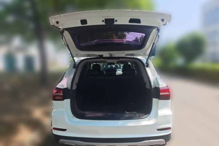 Used Roewe RX5 2019 20T Two-Wheel Drive Automatic 4G Connected Platinum Edition Trunk