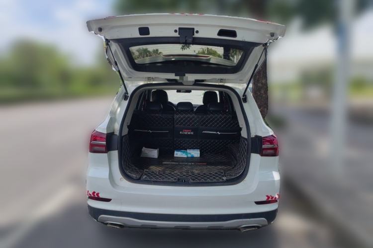Used Roewe RX5 2019 20T Two-Wheel Drive Automatic 4G Connected Platinum Edition Trunk