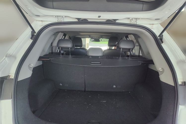 Used Roewe RX5 2019 20T Two-Wheel Drive Automatic 4G Connected Platinum Edition Trunk