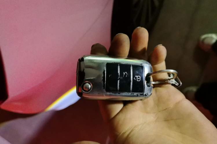 Used Roewe RX5 2019 20T Two-Wheel Drive Automatic Ali Smart Connectivity Platinum Edition Vehicle Key