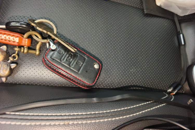 Used Roewe RX5 2019 20T Two-Wheel Drive Automatic 4G Connected Platinum Edition Vehicle Key