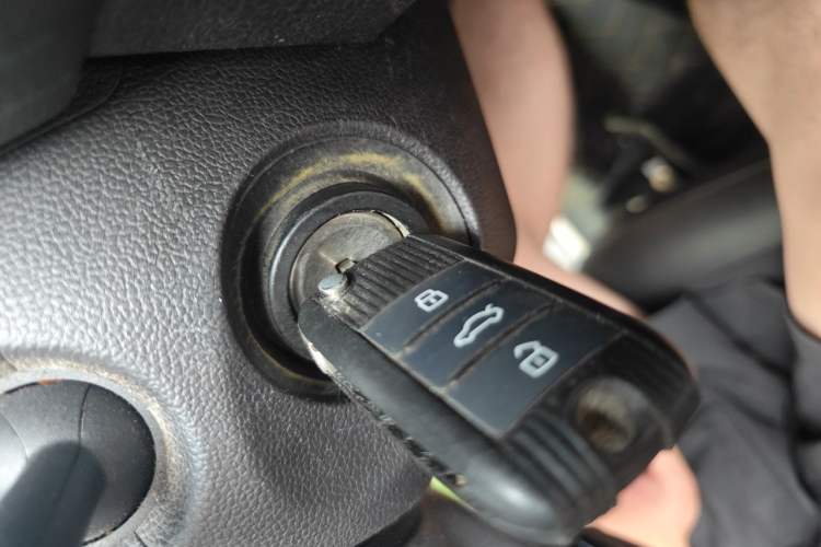 Used Roewe RX5 2019 20T Two-Wheel Drive Manual 4G Connect Platinum Edition Vehicle Key