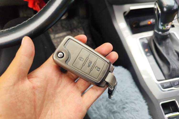 Used Roewe RX5 2019 20T Two-Wheel Drive Automatic 4G Connected Platinum Edition Vehicle Key