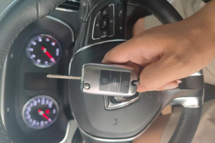 Used Roewe RX5 2019 20T Two-Wheel Drive Manual 4G Connect Platinum Edition Vehicle Key