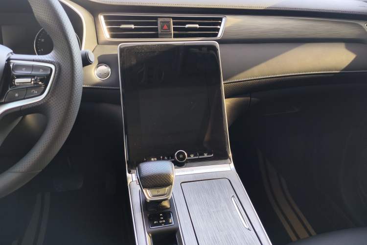 Used Roewe RX5 2020 PLUS 300TGI Automatic Ali National Style Luxury Edition Audio And AC Panel