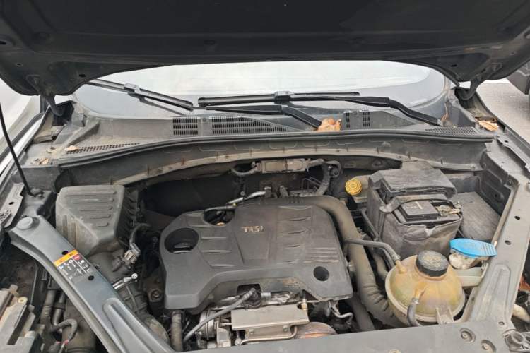 Used Roewe RX5 2020 20T Manual 4G Connect Super-Luxury Flagship Edition Engine Bay