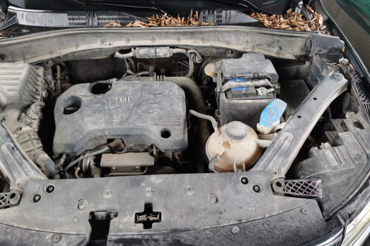Used Roewe RX5 2020 20T Automatic 4G Connect Superior Flagship Edition Engine Bay Left