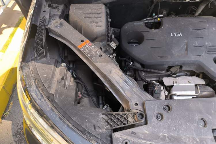 Used Roewe RX5 2020 20T Automatic 4G Connected Million Edition Engine Bay Right