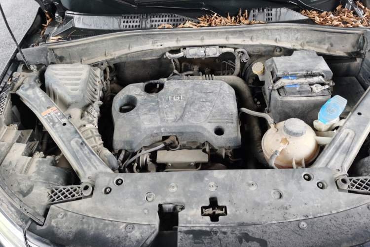 Used Roewe RX5 2020 20T Automatic 4G Connect Superior Flagship Edition Engine Bay Right