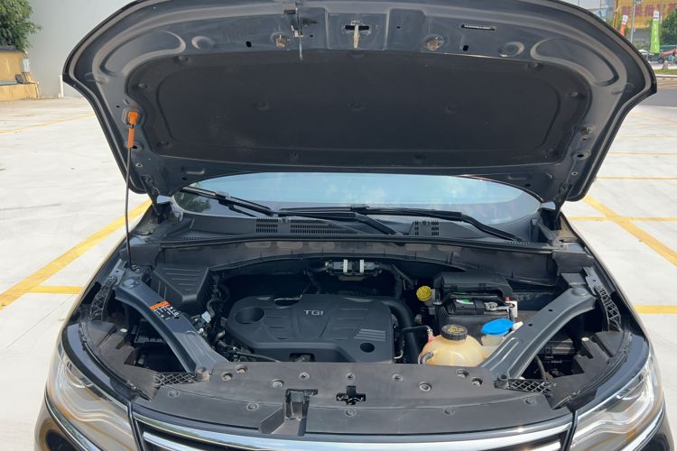 Used Roewe RX5 2020 20T Manual 4G Connect Million Edition Engine Bay