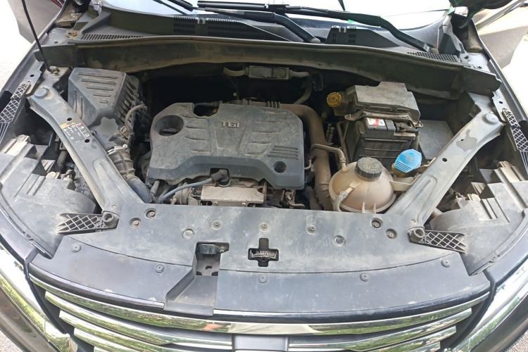 Used Roewe RX5 2020 20T Automatic 4G Connect Superior Flagship Edition Engine Bay
