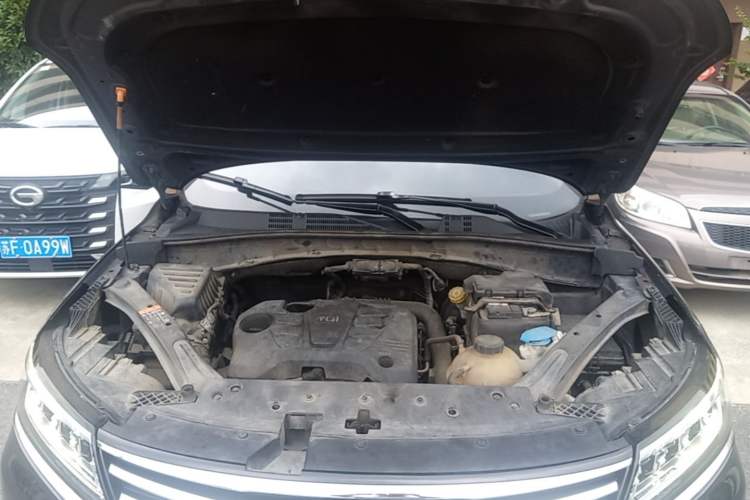 Used Roewe RX5 2020 20T Automatic 4G Connect Superior Flagship Edition Engine Bay