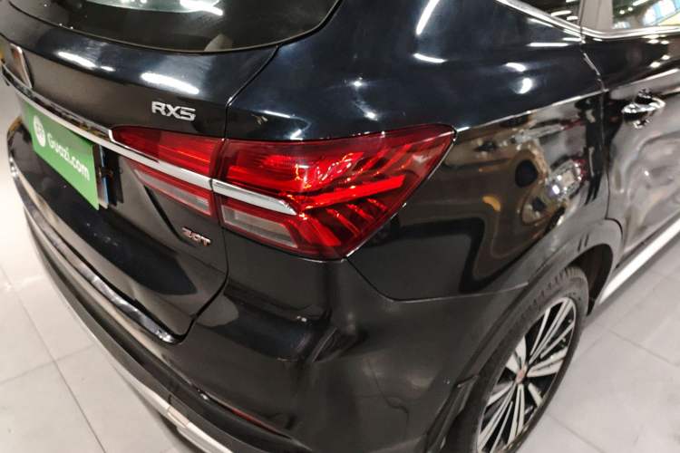 Used Roewe RX5 2020 20T Automatic 4G Connected Million Edition Exterior 3