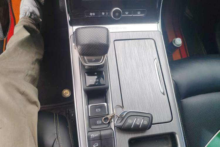 Used Roewe RX5 2020 PLUS 300TGI Automatic Ali National Trend Flagship Edition Gear Lever