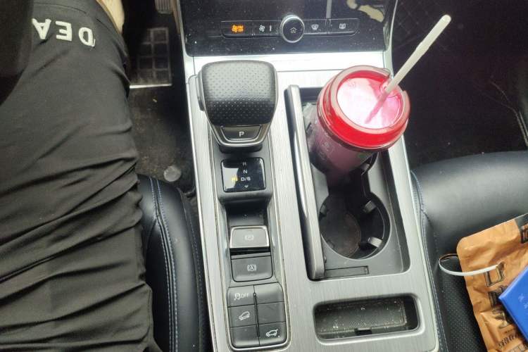 Used Roewe RX5 2020 PLUS 300TGI Automatic Ali National Trend Flagship Edition Gear Lever