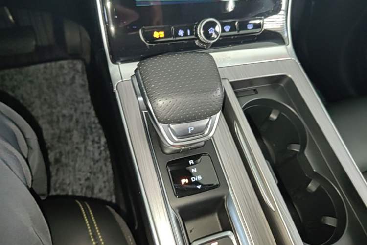Used Roewe RX5 2020 PLUS 300TGI Automatic Ali National Trend Flagship Edition Gear Lever