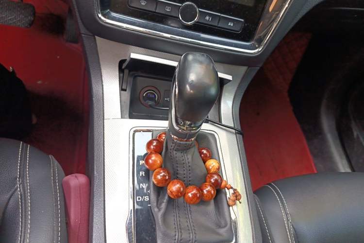 Used Roewe RX5 2020 20T Automatic 4G Connect Superior Flagship Edition Gear Lever