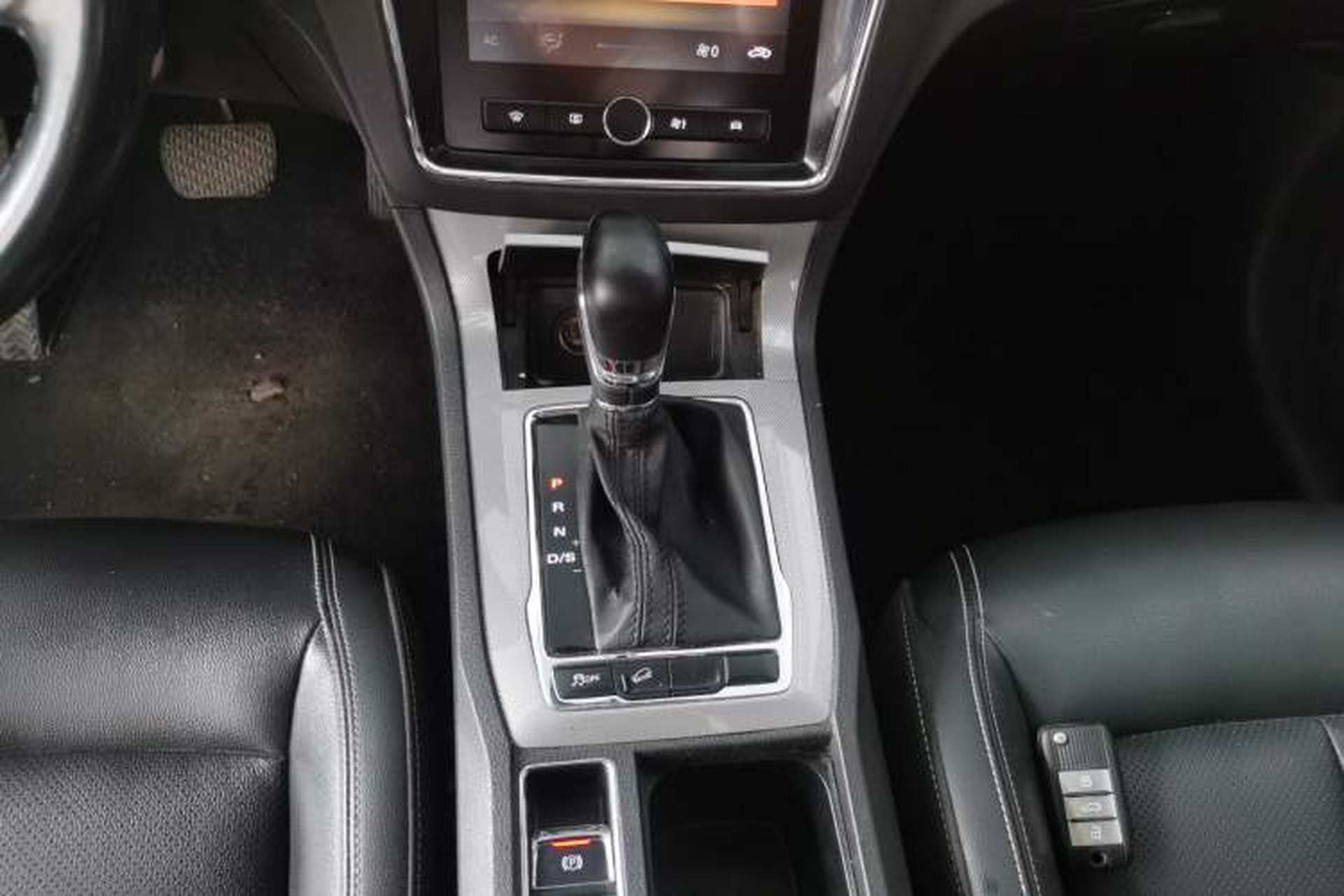 Used Roewe RX5 2020 20T Automatic 4G Connect Superior Flagship Edition Gear Lever