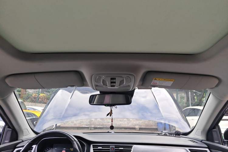 Used Roewe RX5 2020 PLUS 300TGI Automatic Ali National Style Ronglin Edition Headliner