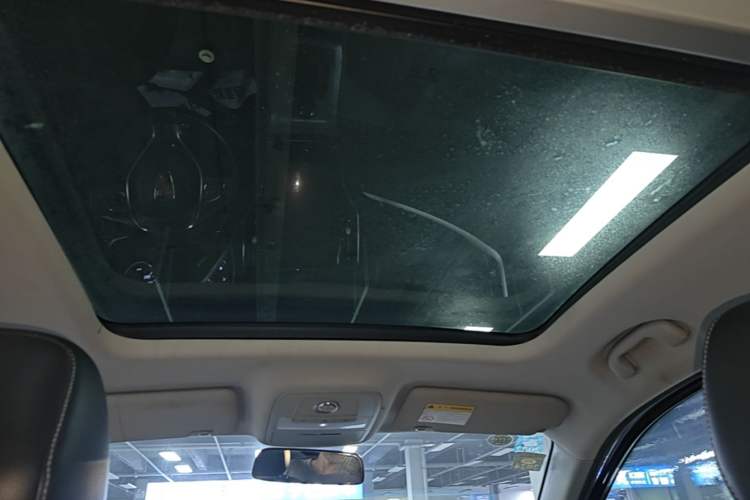 Used Roewe RX5 2020 20T Manual 4G Connect Super-Luxury Flagship Edition Headliner