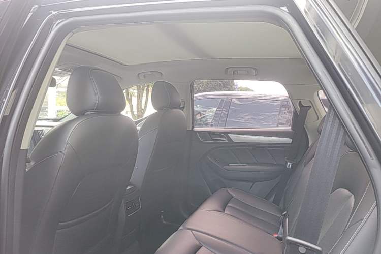 Used Roewe RX5 2020 20T Automatic 4G Connect Superior Flagship Edition Headliner