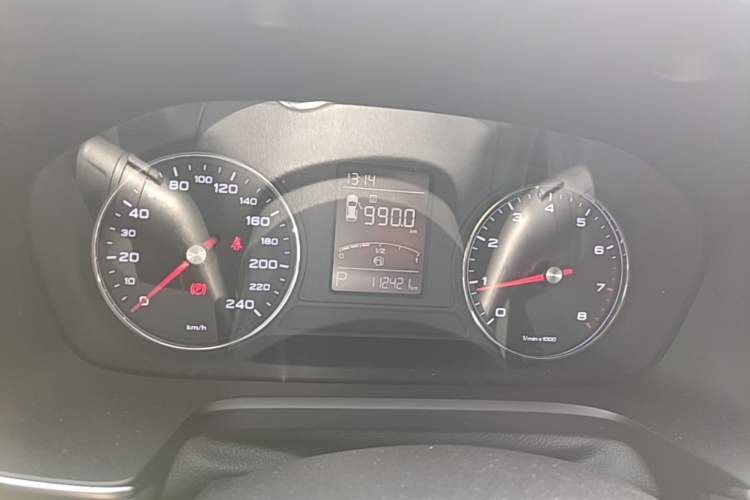 Used Roewe RX5 2020 20T Automatic 4G Connected Million-Dollar Flagship Edition Instrument Cluster
