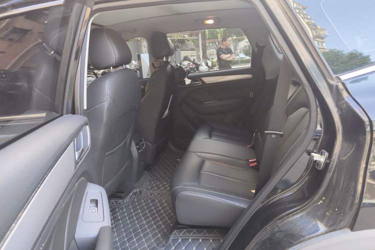 Used Roewe RX5 2020 20T Automatic 4G Connect Superior Flagship Edition Left Rear Seat