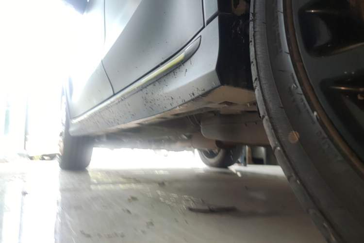 Used Roewe RX5 2020 PLUS 300TGI Automatic Ali National Style Ronglin Edition Left Side Sill