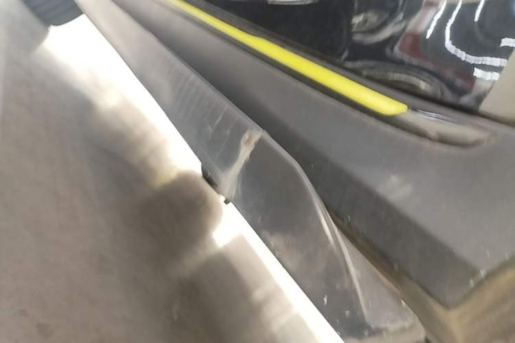 Used Roewe RX5 2020 PLUS 300TGI Automatic Ali National Style Ronglin Edition Left Side Sill
