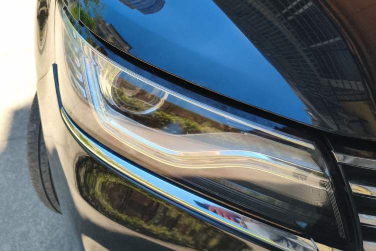 Used Roewe RX5 2020 20T Automatic 4G Connected Million Edition Right Front Headlight