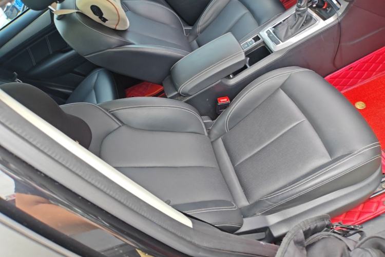 Used Roewe RX5 2020 20T Automatic 4G Connect Superior Flagship Edition Right Front Seat