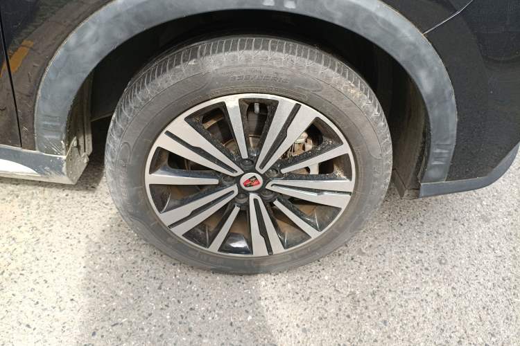 Used Roewe RX5 2020 20T Automatic 4G Connect Superior Flagship Edition Right Front Wheel Hub