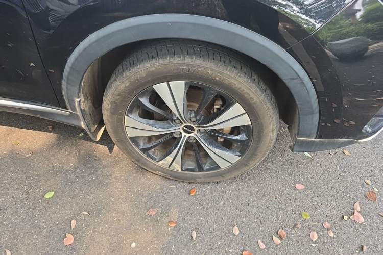 Used Roewe RX5 2020 PLUS 300TGI Manual Ali National Style Luxury Edition Right Front Wheel Hub