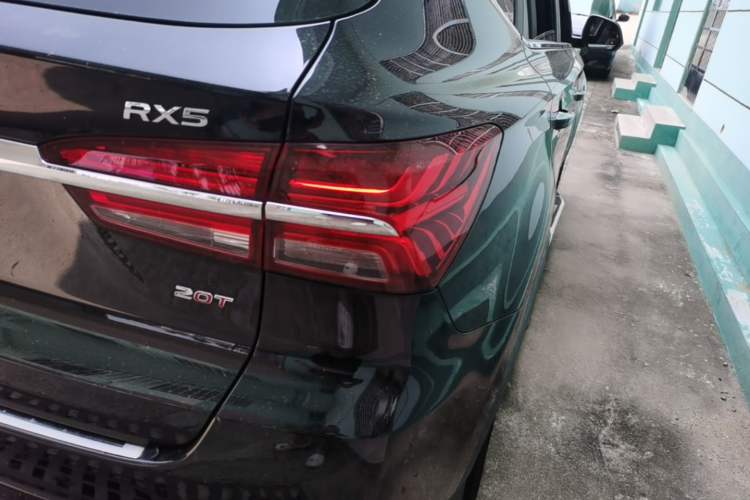 Used Roewe RX5 2020 20T Automatic 4G Connect Superior Flagship Edition Right Rear Taillight