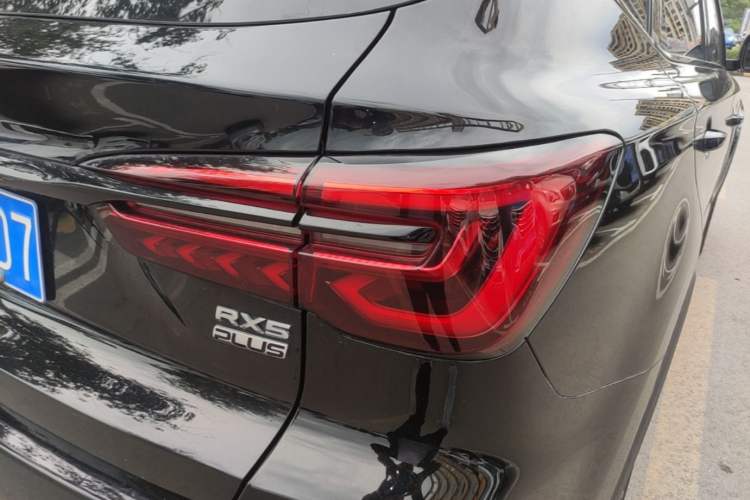 Used Roewe RX5 2020 PLUS 300TGI Automatic Ali National Trend Flagship Edition Right Rear Taillight