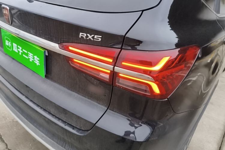 Used Roewe RX5 2020 20T Automatic 4G Connected Million-Dollar Flagship Edition Right Rear Taillight