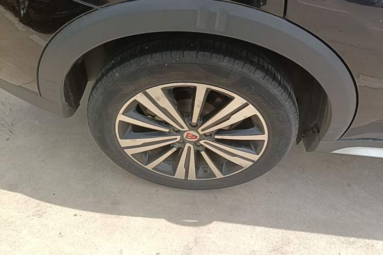 Used Roewe RX5 2020 20T Automatic 4G Connected Million-Dollar Flagship Edition Right Rear Wheel Hub