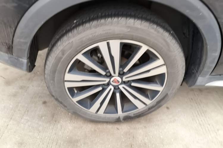 Used Roewe RX5 2020 20T Automatic 4G Connected Million-Dollar Flagship Edition Right Rear Wheel Hub