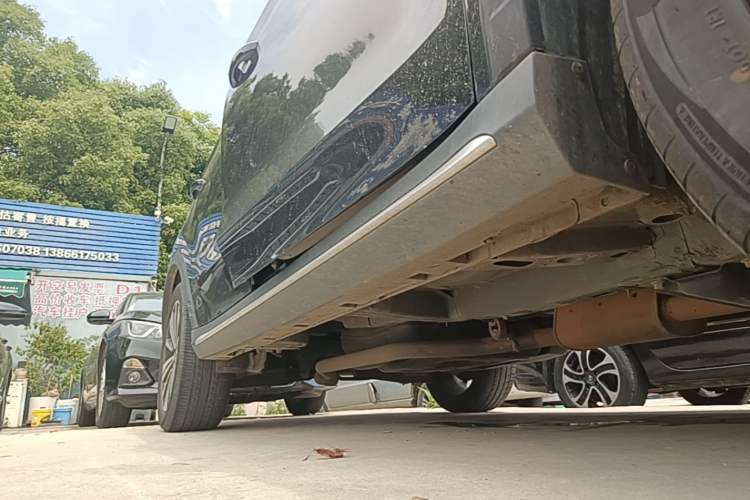 Used Roewe RX5 2020 20T Automatic 4G Connected Million-Dollar Flagship Edition Right Side Sill