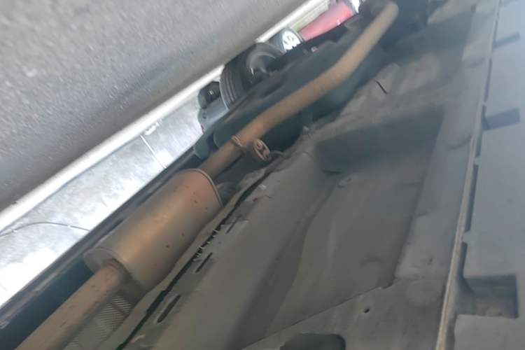 Used Roewe RX5 2020 20T Automatic 4G Connected Million Edition Right Side Sill